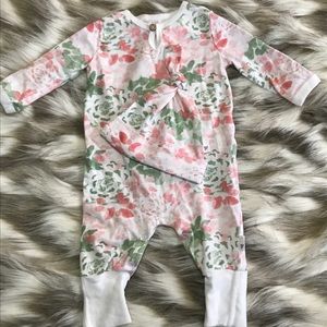 Burt’s Bees Baby Long Sleeve Romper w/cap